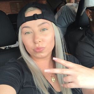 Meet your Posher, Alison